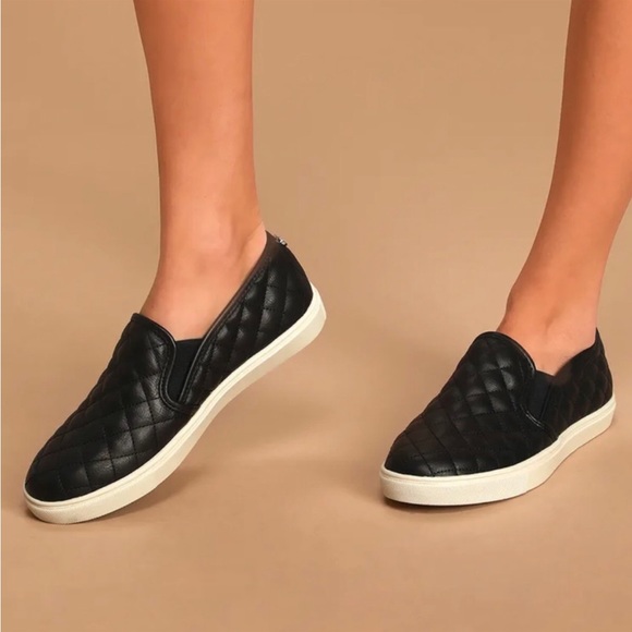 Steve Madden Ecentrcq Black Quilted Leather Upper Slip-On Sneakers. - Picture 1 of 13